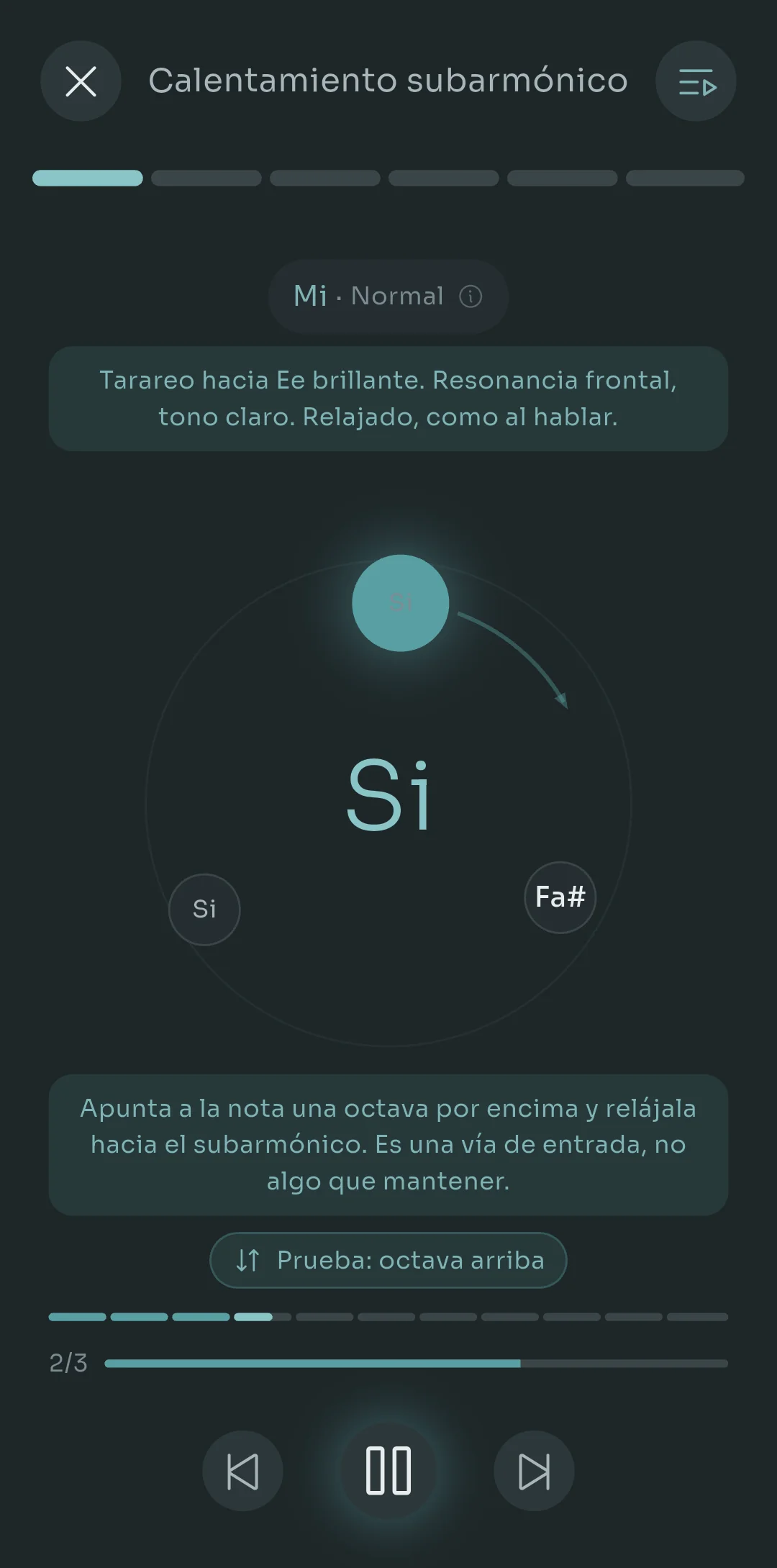 Pantalla de Scalita a mitad de ejercicio en F sostenido durante el Calentamiento Subarmónico, con la indicación de apuntar a la nota una octava por encima y relajarse hacia el subarmónico, y una sugerencia Probar octava arriba
