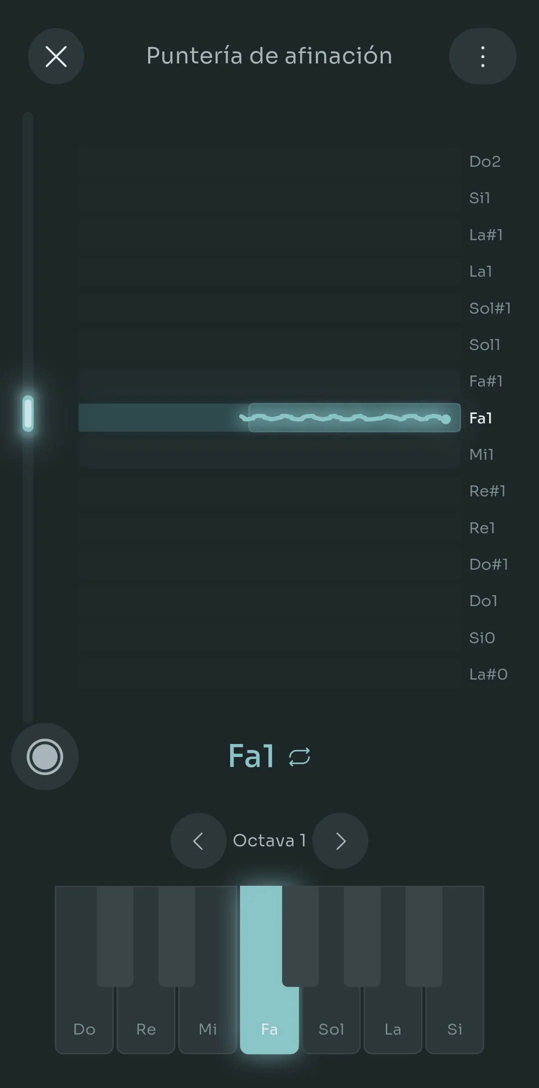 Pantalla de nota objetivo de Scalita con F1 seleccionada en el teclado y un rastro de voz ondulado manteniéndose estable sobre la línea de F1