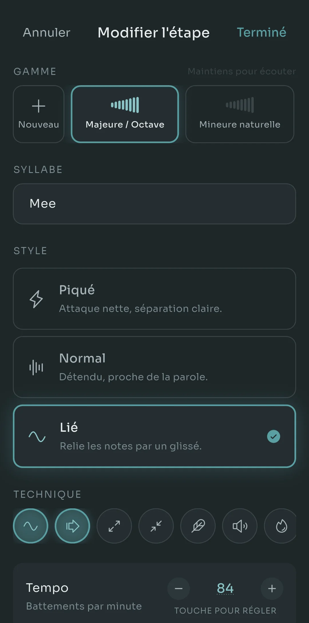Écran Edit Step de Scalita montrant la sélection de gamme, la syllabe Mee, les styles d'attaque Struck, Normal et Smooth, les options de technique et un tempo de 84 battements par minute