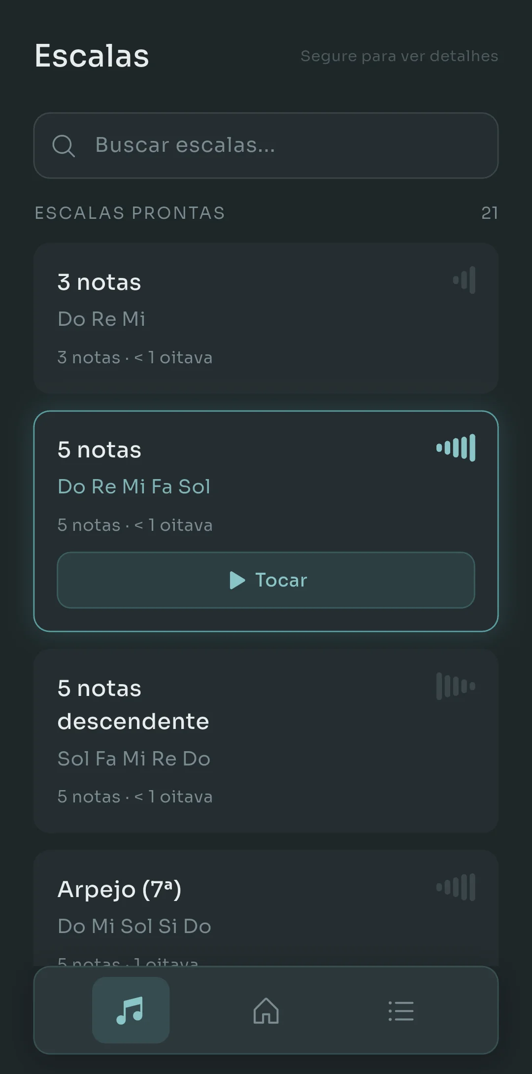 Aba Escalas do Scalita listando escalas embutidas como 3 Notas, 5 Notas, 5 Notas Descendente e Arpejo (7ª), cada uma com os nomes das notas, a extensão e uma pequena prévia do formato